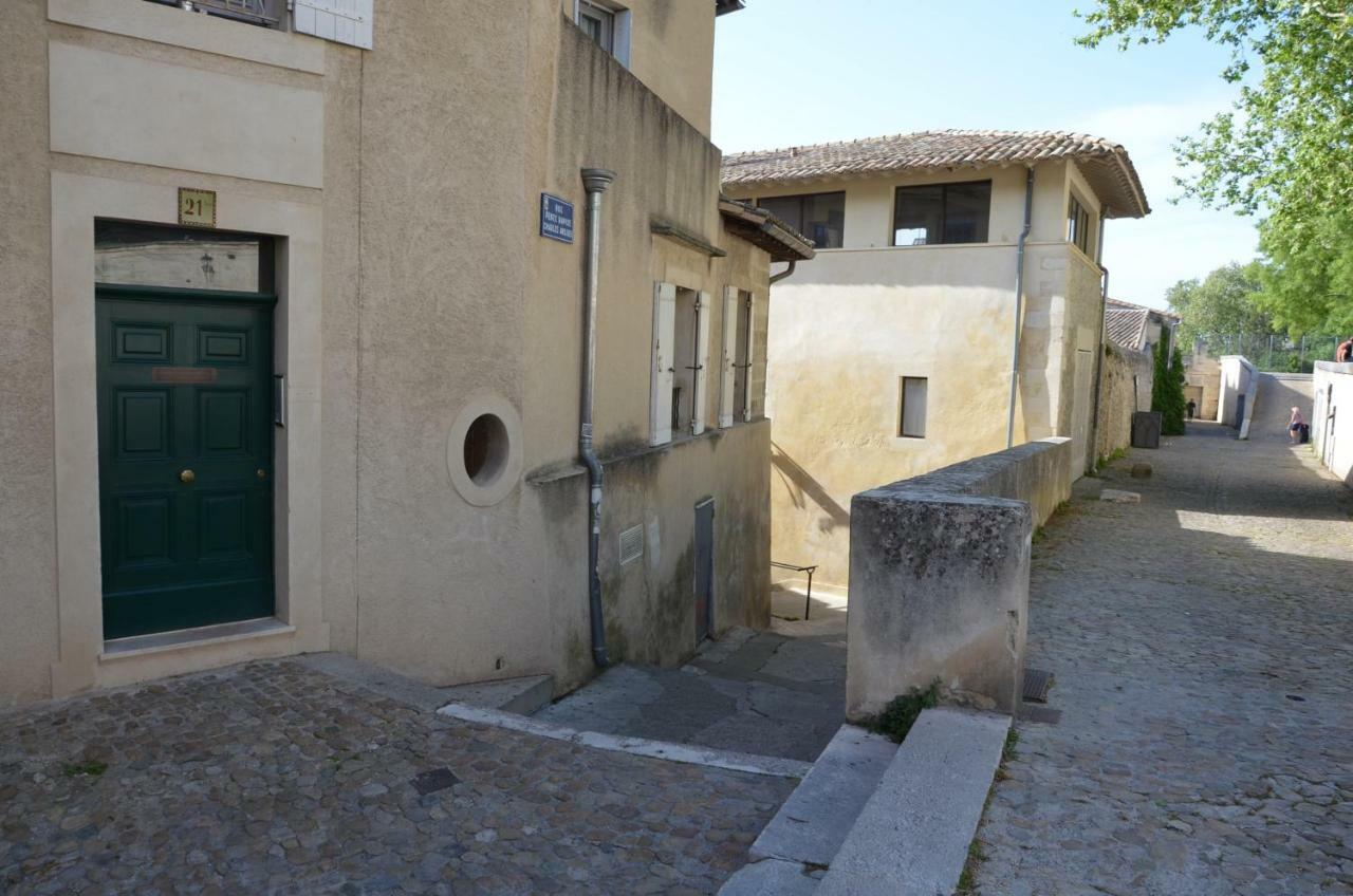 Face Au Palais Des Papes Apartment Avignon Exterior foto