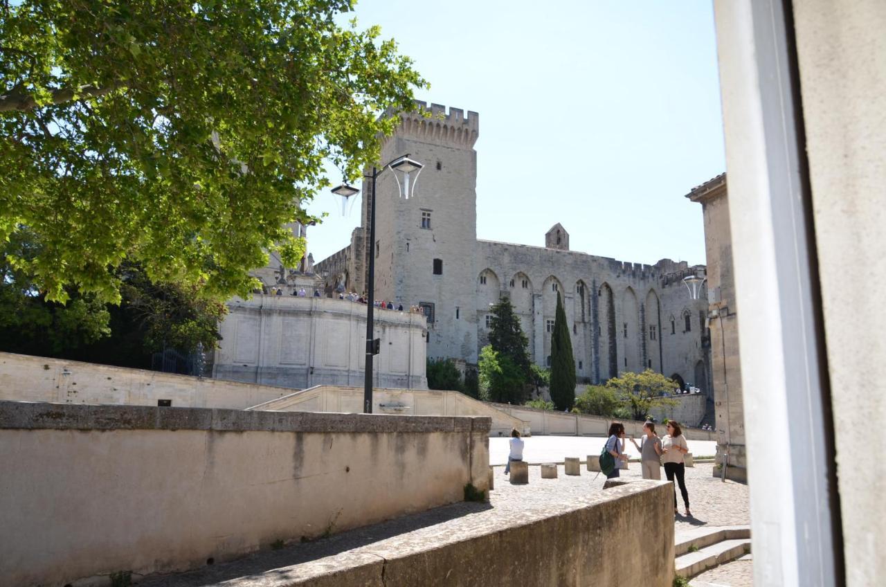 Face Au Palais Des Papes Apartment Avignon Exterior foto